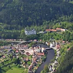 Ruze 3* Rožmberk nad Vltavou