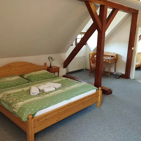 Hotel Ruze Rožmberk nad Vltavou