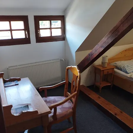 Růže Hotel Rožmberk nad Vltavou