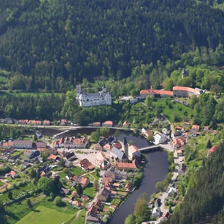 Ruze 3* Rozmberk Nad Vltavou