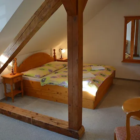 Ruze 3* Rozmberk Nad Vltavou