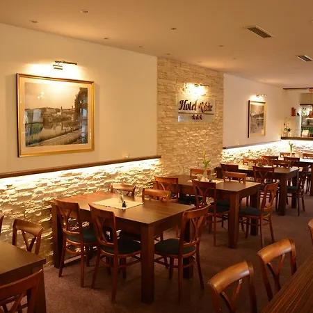 Ruze Hotel