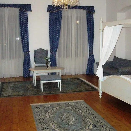 Hotel Ruze Rozmberk Nad Vltavou