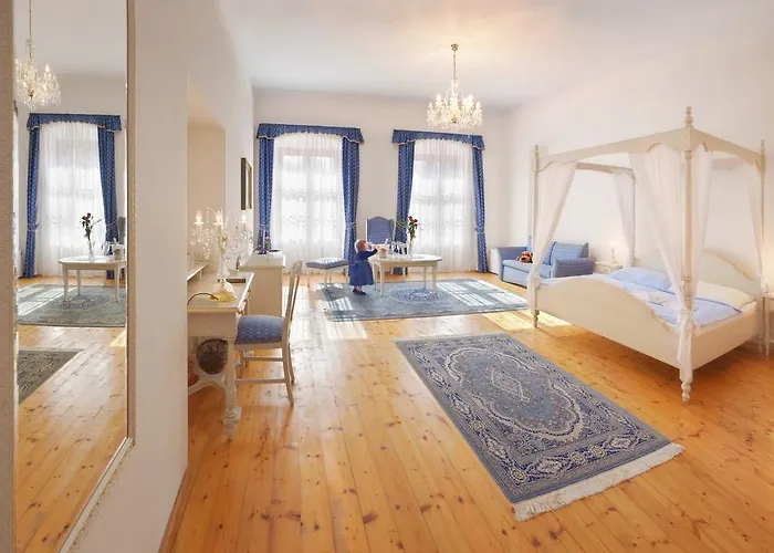 Růže 3* Rožmberk nad Vltavou
