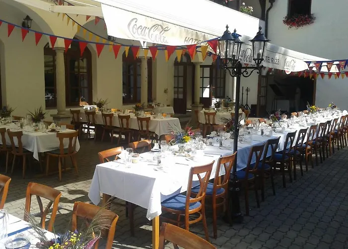 Hotel Ruze 3*